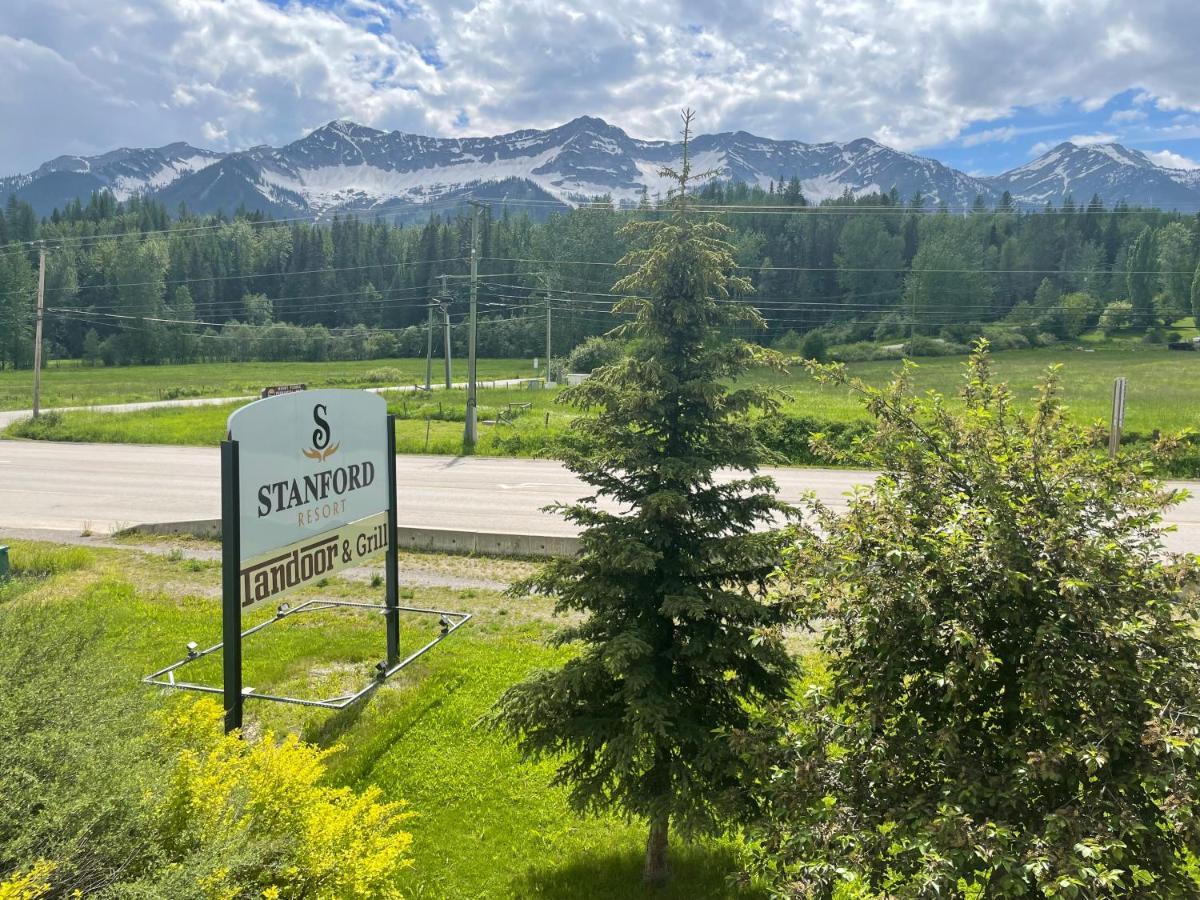 Fernie Stanford Resort Exteriör bild