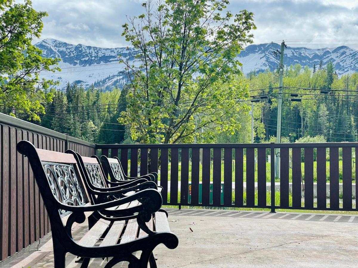 Fernie Stanford Resort Exteriör bild